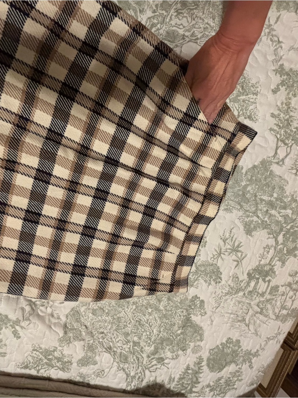 JH Collectibles sz 14 Vintage 80’s Ivory Camel Black plaid wool skirt academia - Picture 12 of 12